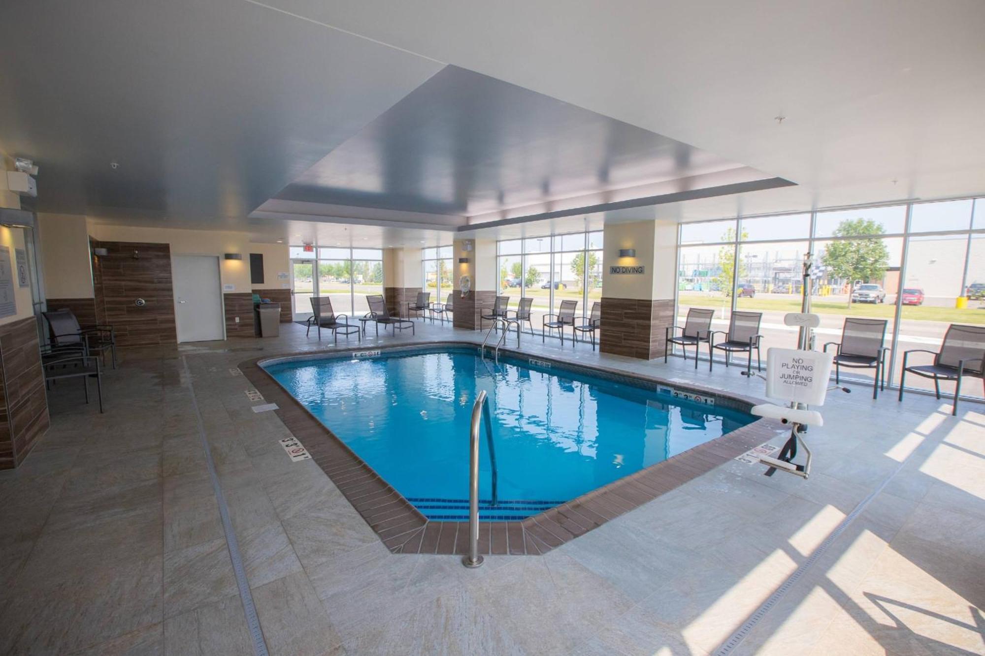 Fairfield Inn & Suites By Marriott Alexandria Luaran gambar